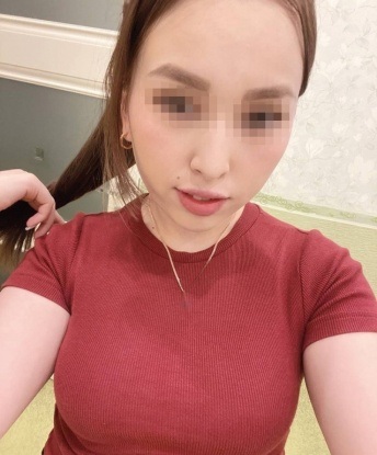 🌟🔥 Мое тело - настоящий рай для глаз: стройное, гибкое и шаловливые груди, которые не оставят тебя равнодушным. 😈💋
Я мастерица в искусстве удовлетворения мужской страсти и готова испытать на себе все, что у тебя на уме. 👅💦 Подарю тебе незабываемую ночь, полную страсти и наслаждения. Со мной ты сможешь перевоплотиться в главного героя своих самых похотливых фантазий. 🔥💃
Мои услуги разнообразны и подобраны специально для искушенных мужчин. От классического секса до экзотического массажа - я знаю, как подарить тебе настоящий оргазм и максимум удовольствия. 😍💫
А еще, у меня есть множество положительных отзывов от довольных клиентов, которые вновь и вновь возвращаются ко мне. 💕😘 Выбирай меня и ты не пожалеешь, ведь я знаю, как сделать твою ночь незабываемой. Жду тебя, приятель, в Москве! 💋🌆 Лариса